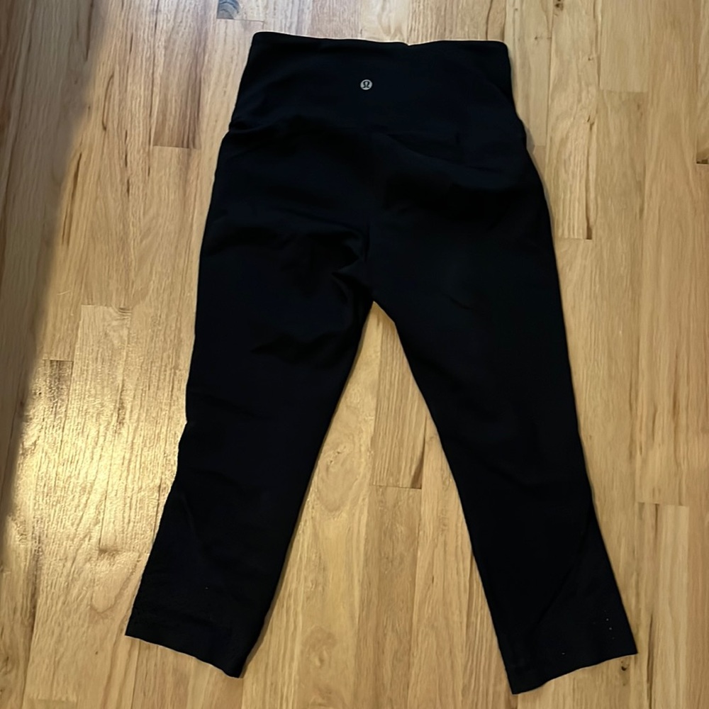 Lululemon perforated crop leggings